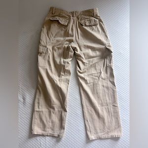 TAN IZOD CARGO STYLE PANTS
